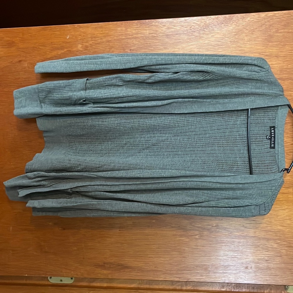 Beautiful all season cardigan